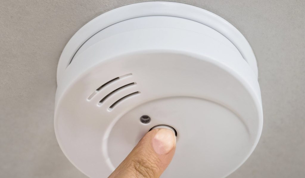 How Often Should Homeowners Replace Their Smoke and Carbon Monoxide Detectors